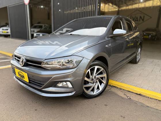 VOLKSWAGEN VIRTUS 1.0 200 TSI HIGHLINE AUTOMÁTICO